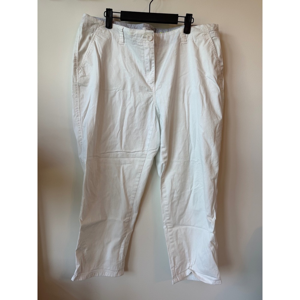 Crown & Ivy Woman White Capri Pants Plus Size 16W Cropped Chino Trousers